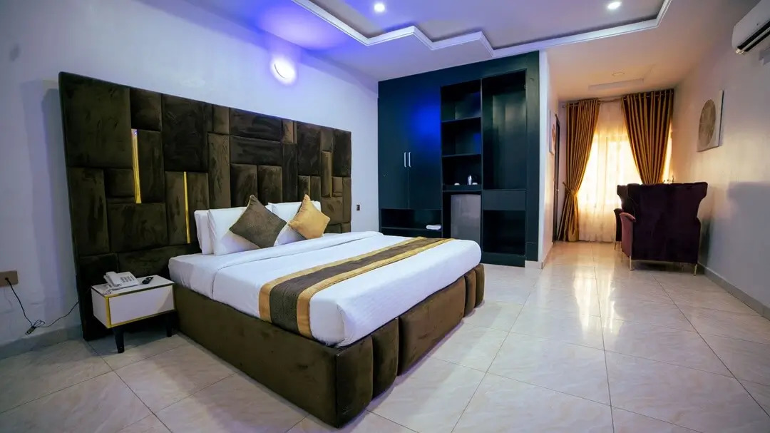 /web/uploads/116/247 Luxury Hotel & Apartment Ajah/header-images/ajah3.jpg